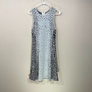 Eliza J Size 4 Knit Sleeveless Dress Light Gray‎ Animal Print Knee Length